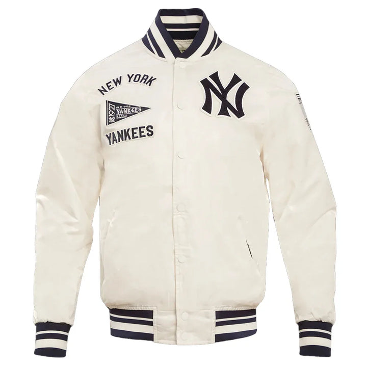 New York Yankees Retro Jacket for Nostalgic Supporters in USA