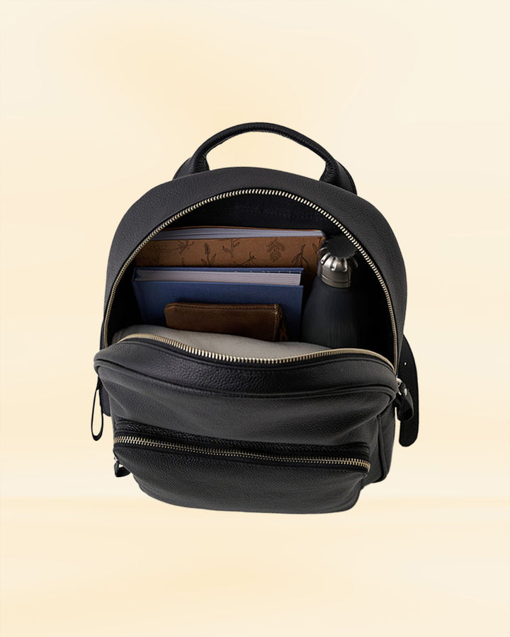 A sleek and stylish leather Chelsea Pack, perfect for the American market